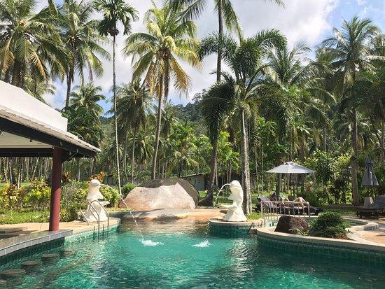 Phukhaolak Resort & Restaurant